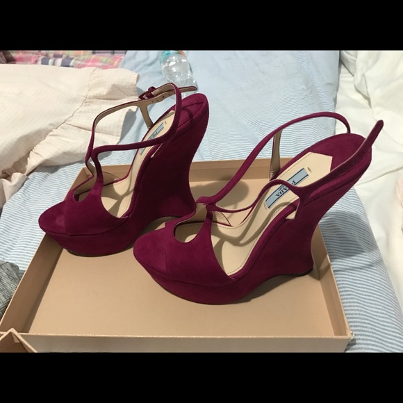 Prada Shoes - Picture 2 of 3